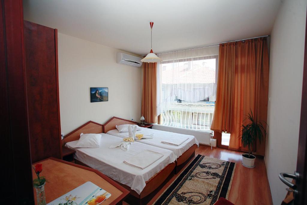 Family Hotel Denica Обзор Номер фото